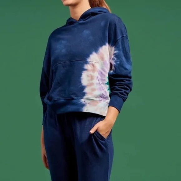 NWT Wildfox LG Spiral Dye Tie Dye Terry Hoodie Blue - Picture 1 of 5